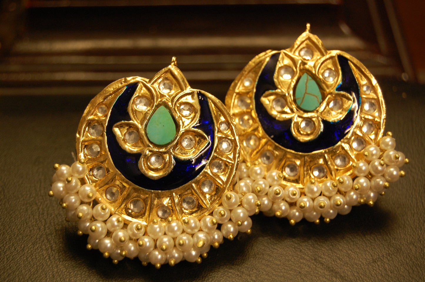 BLUE MEENA WITH FEROZY STONE & PEARLS EARRINGS