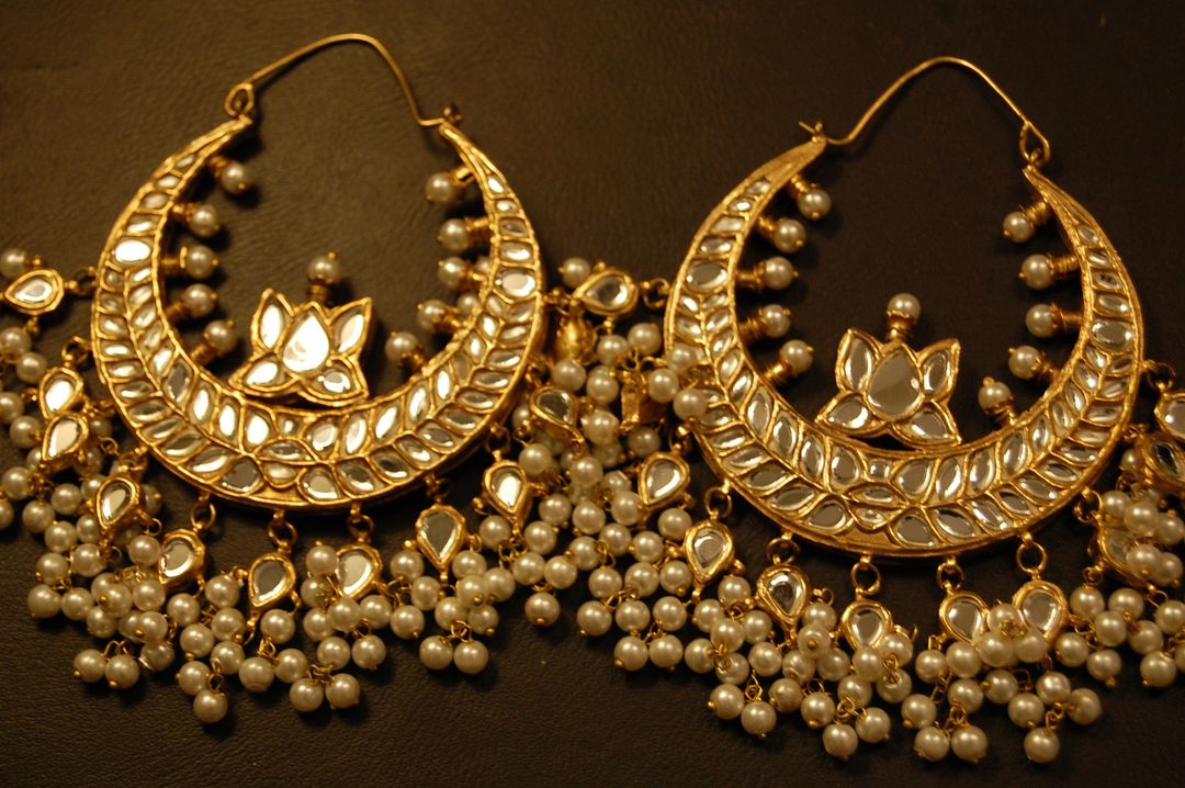 LARGE BALAS IN KUNDAN & PEARLS