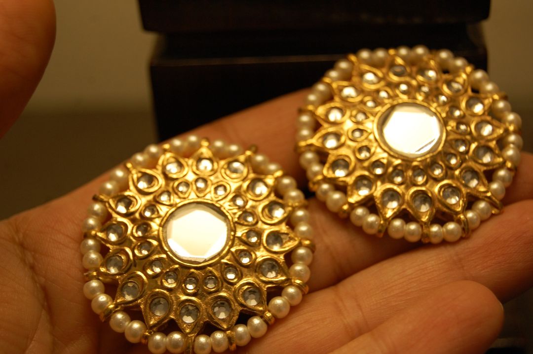 KUNDAN EARRINGS WITH PEARLS