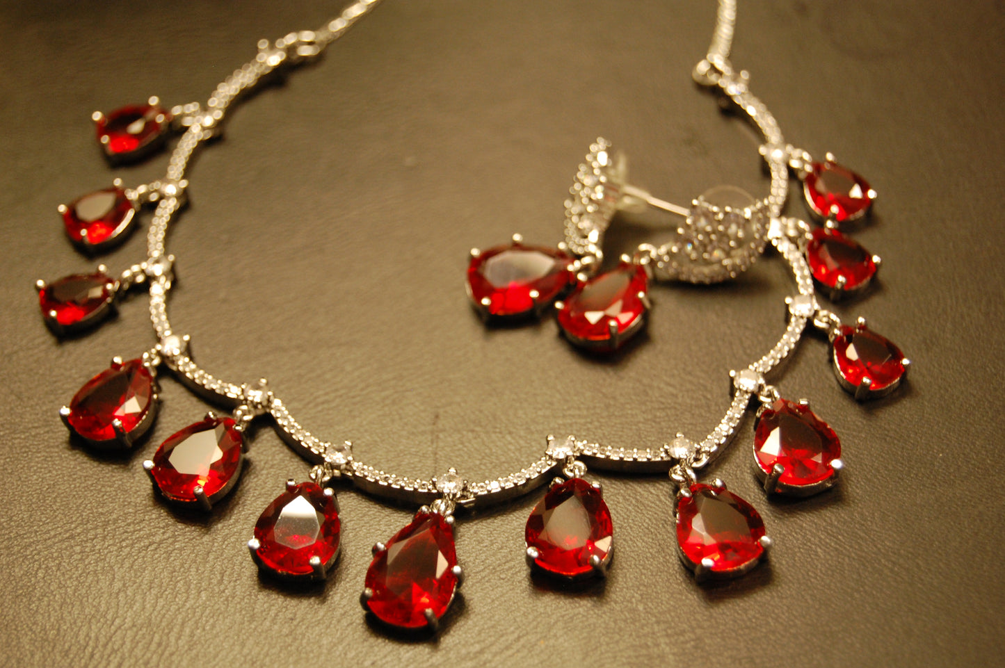ELEGANT AMERICAN DIAMOND SET WITH RUBY RED
