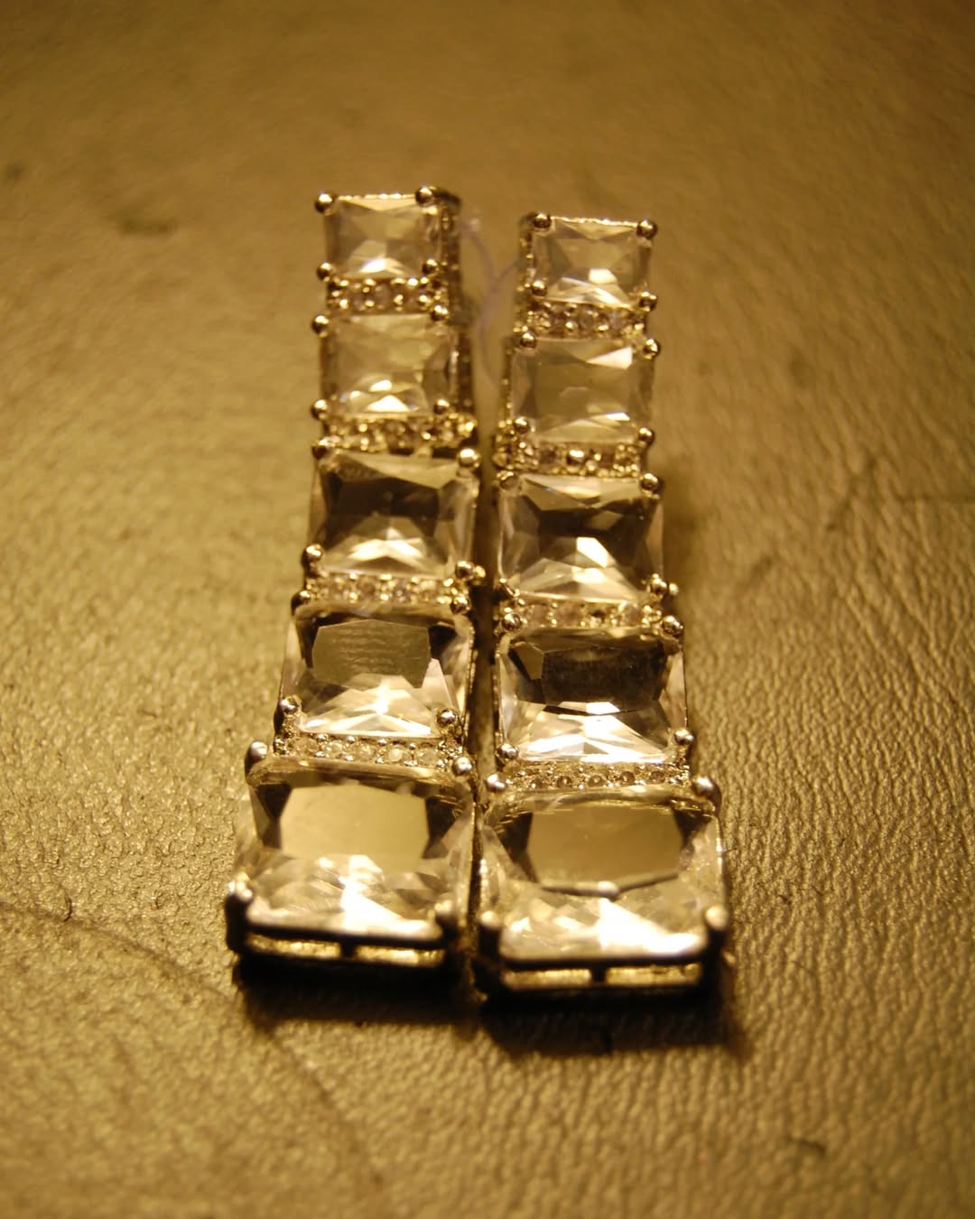 ZIRCON EARRINGS