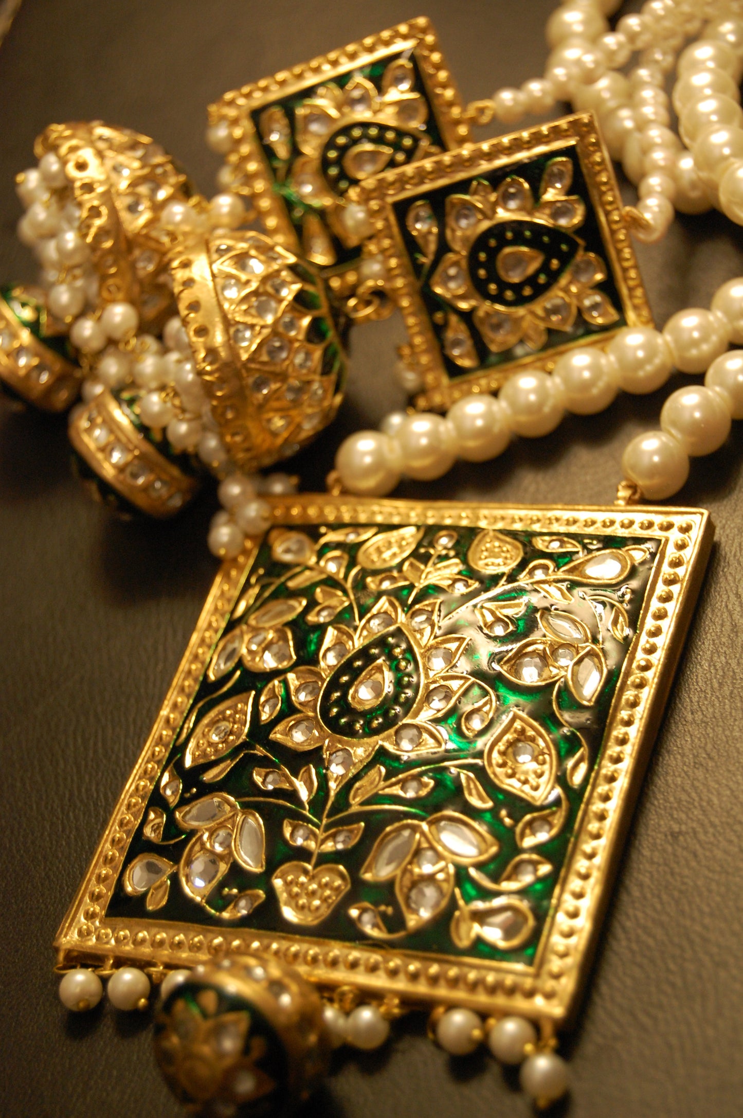 KUNDAN & GREEN MEENA MALA SET