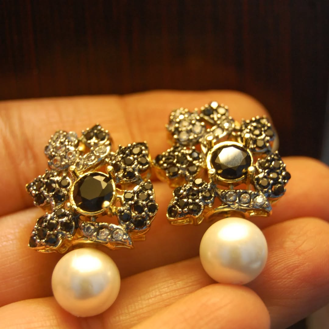 BLACK, ZIRCON & PEARL EARRINGS