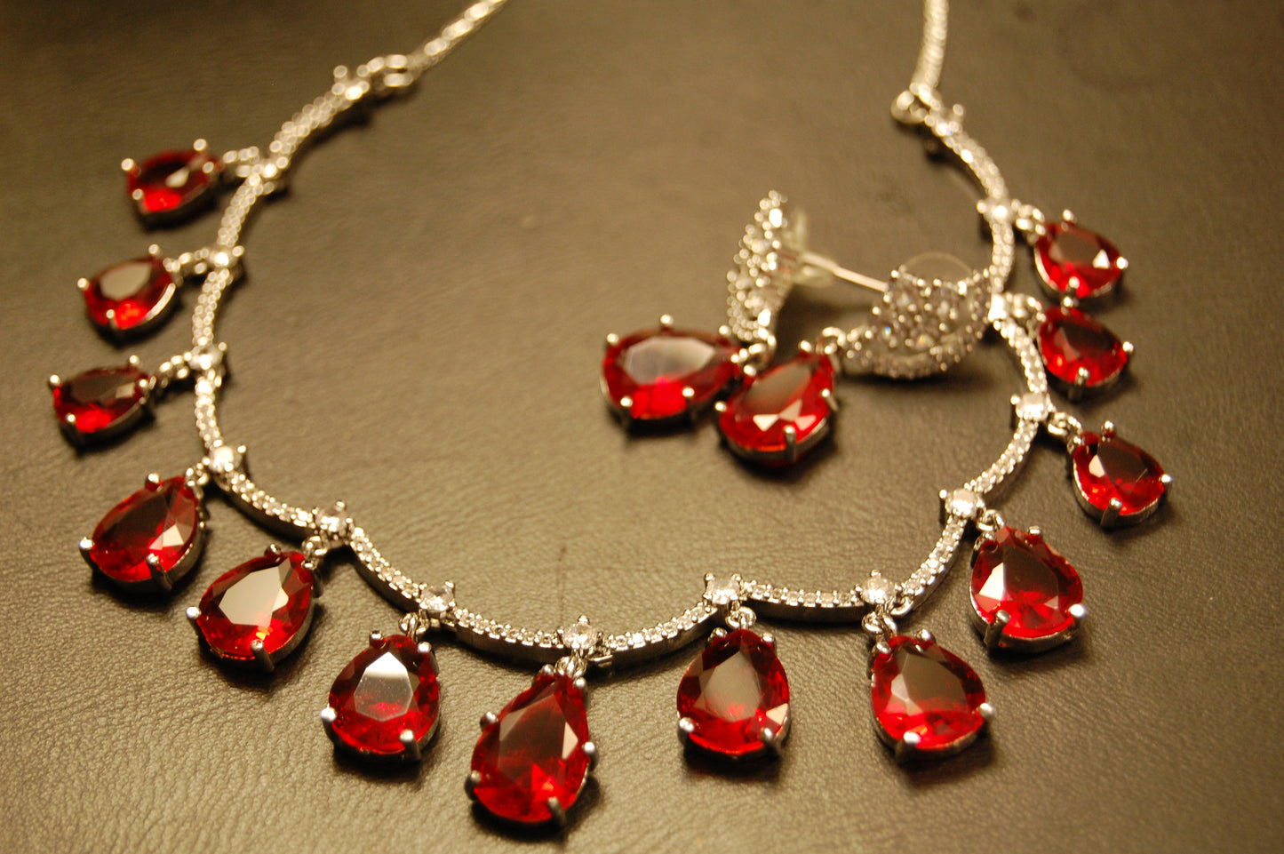 ELEGANT AMERICAN DIAMOND SET WITH RUBY RED