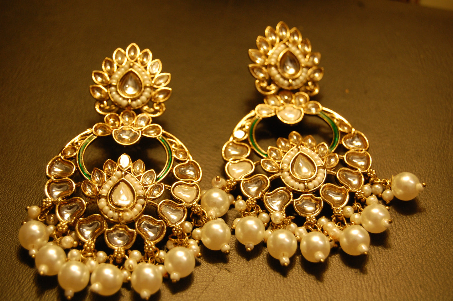 KUNDAN CHAAND BALAS WITH PEARLS