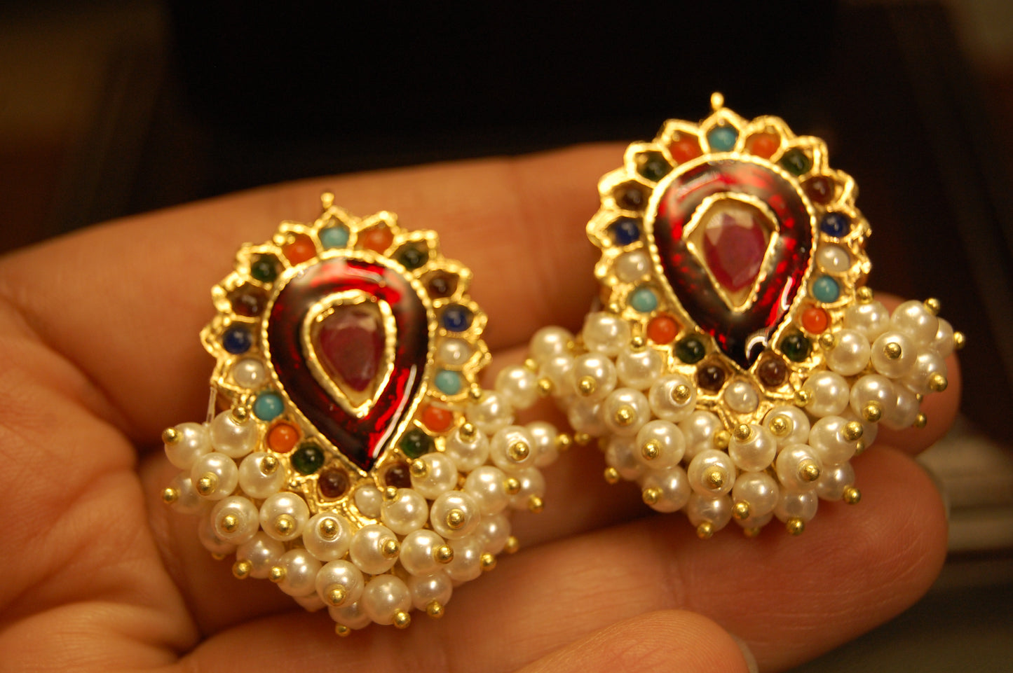 MULTI STONE EARRINGS WITH RED MEENA