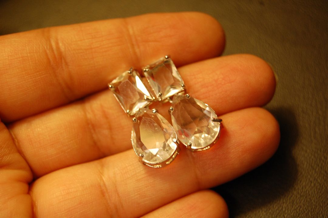 ZIRCON DROP EARRINGS