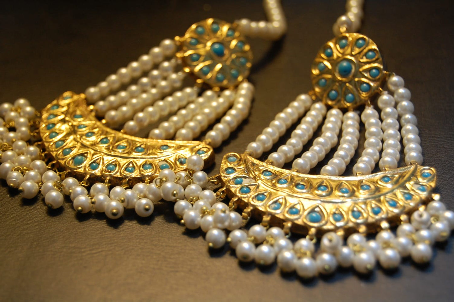 JHOOMAR STYLE EARRINGS IN PEARLS & FEROZA