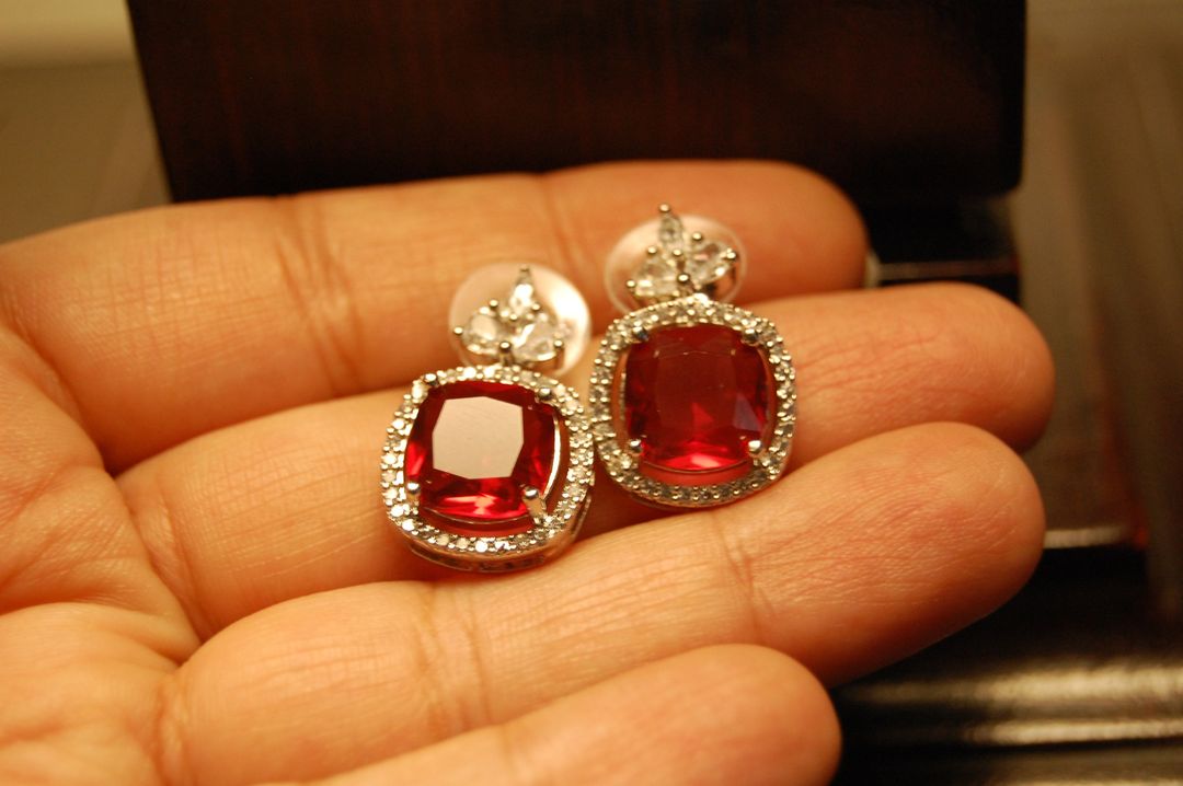 ELEGANT ZIRCON & RUBY RED EARRINGS