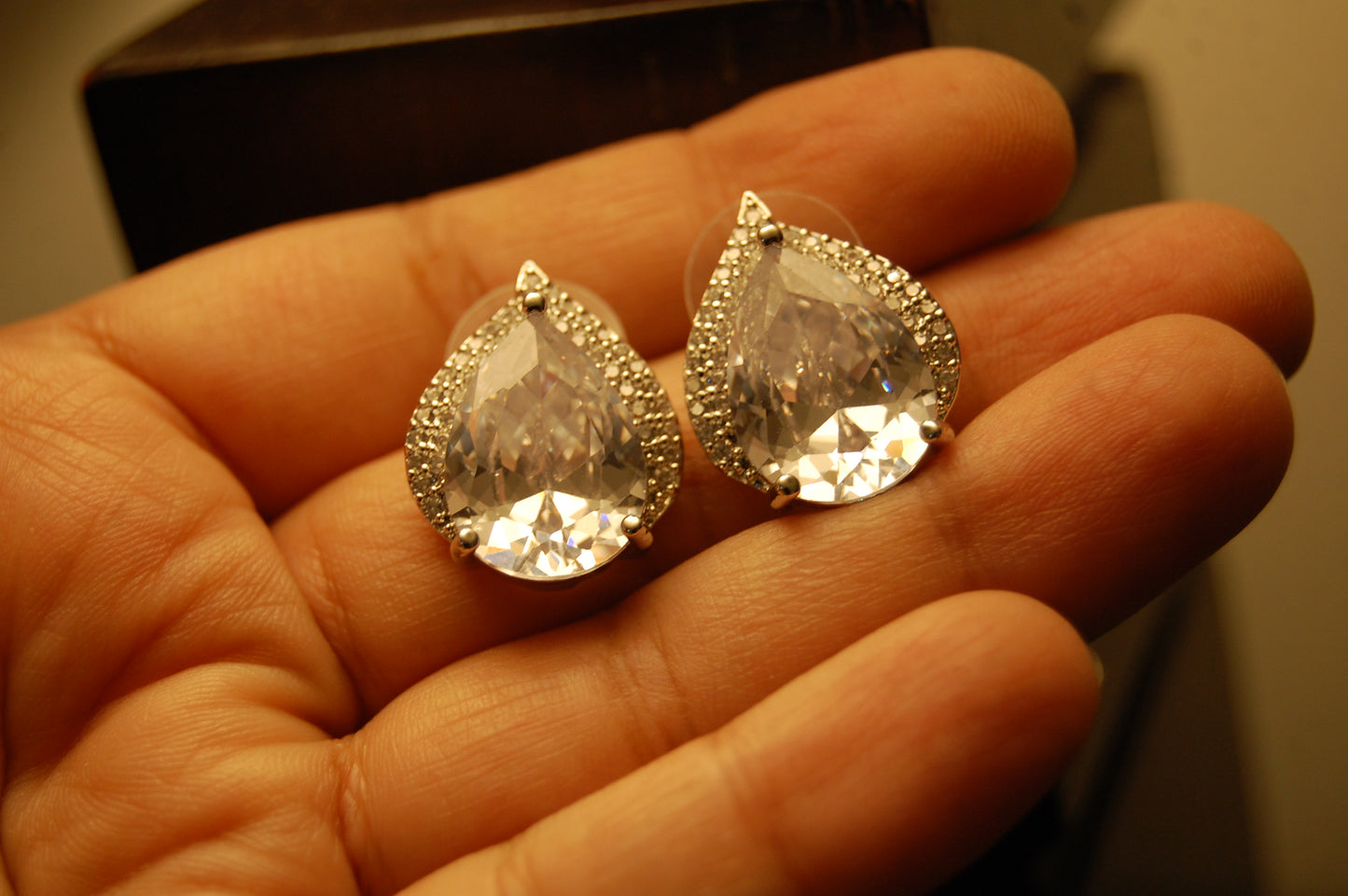 ELEGANT ZIRCON EARRINGS