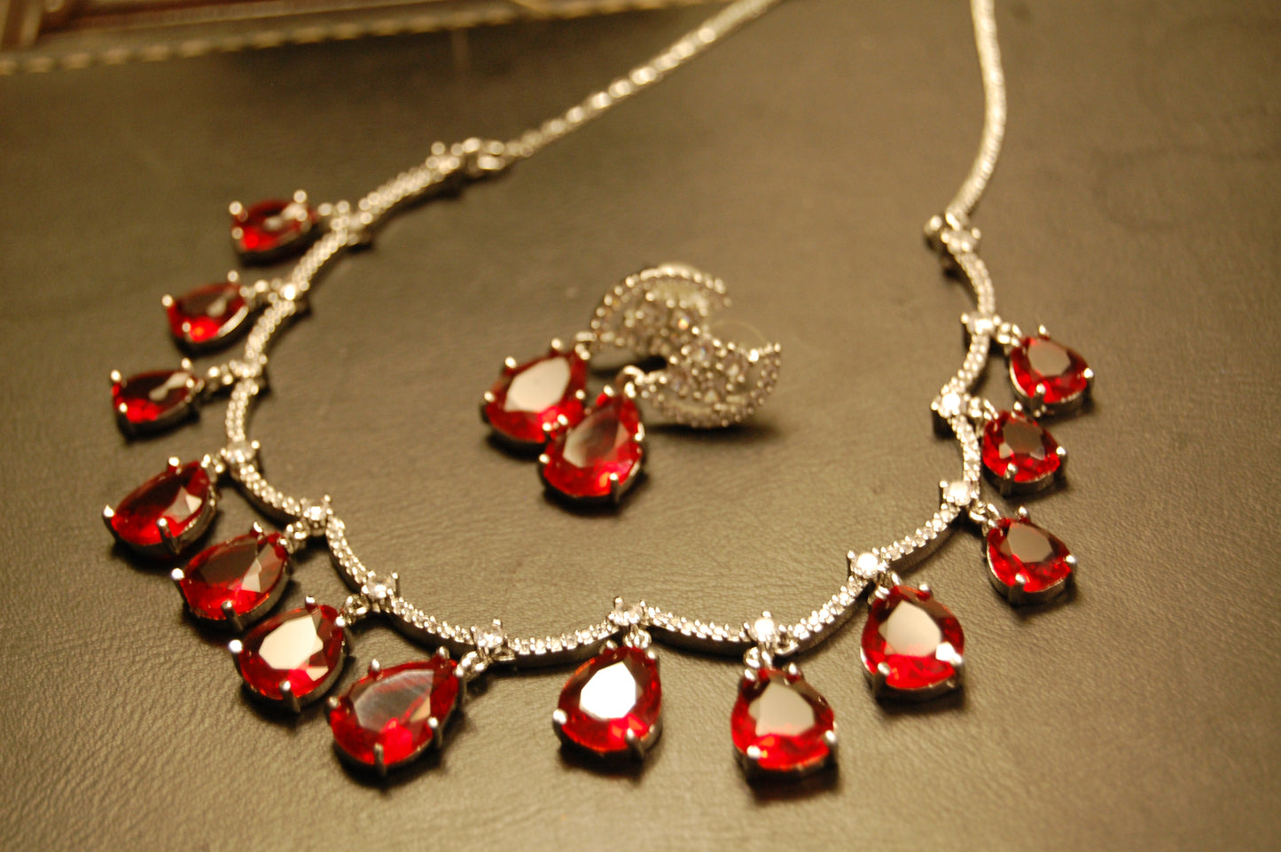 ELEGANT AMERICAN DIAMOND SET WITH RUBY RED