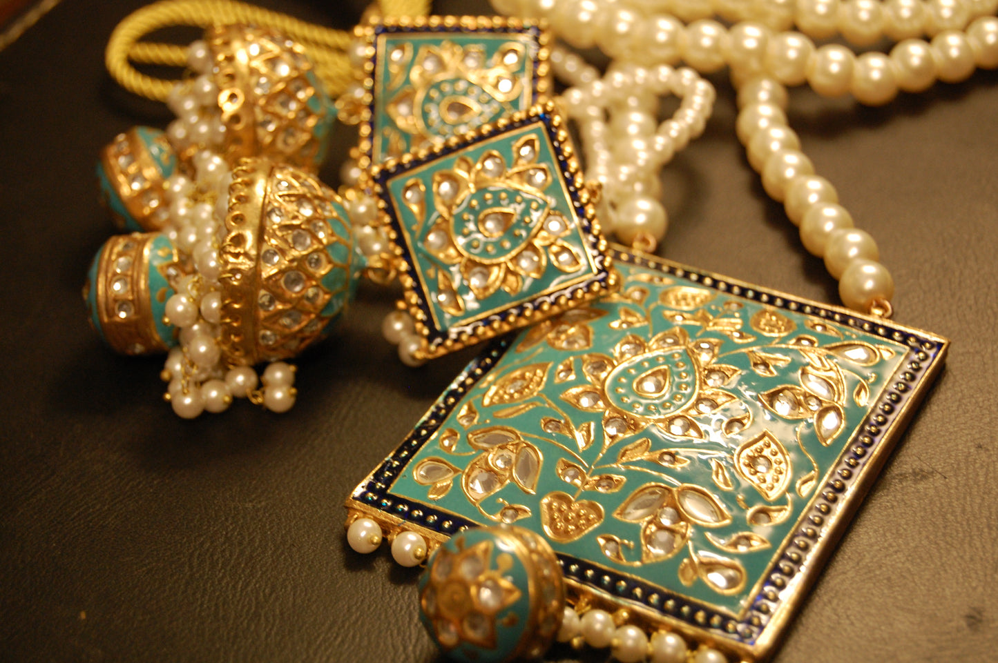 KUNDAN & FEROZY MEENA MALA SET