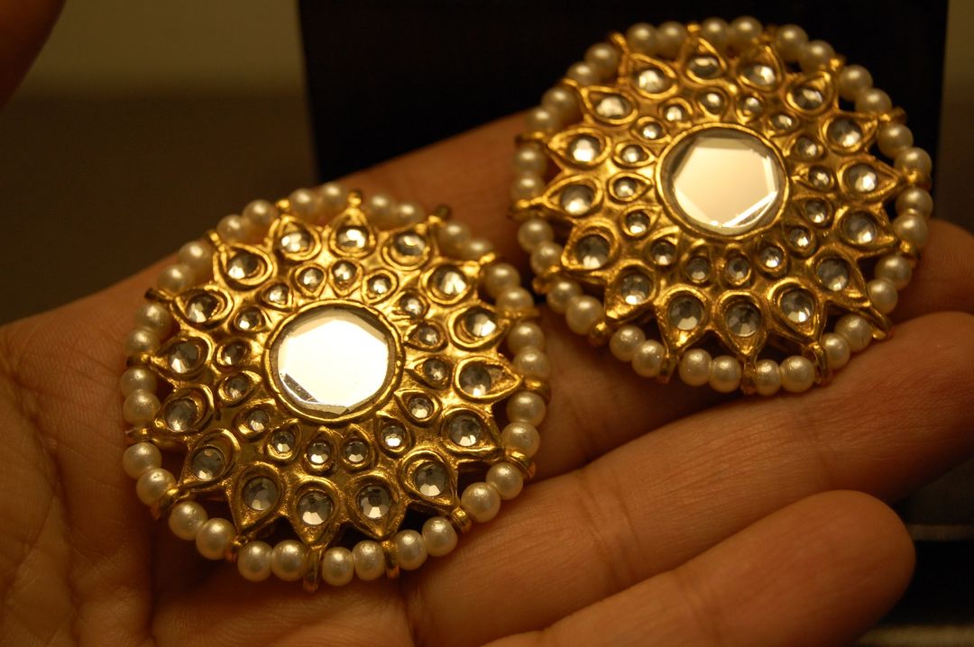KUNDAN EARRINGS WITH PEARLS