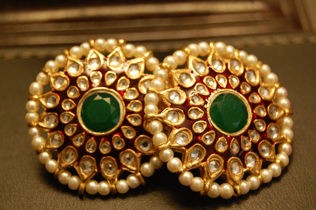 RED MEENA EARRINGS WITH KUNDAN & GREEN STONES