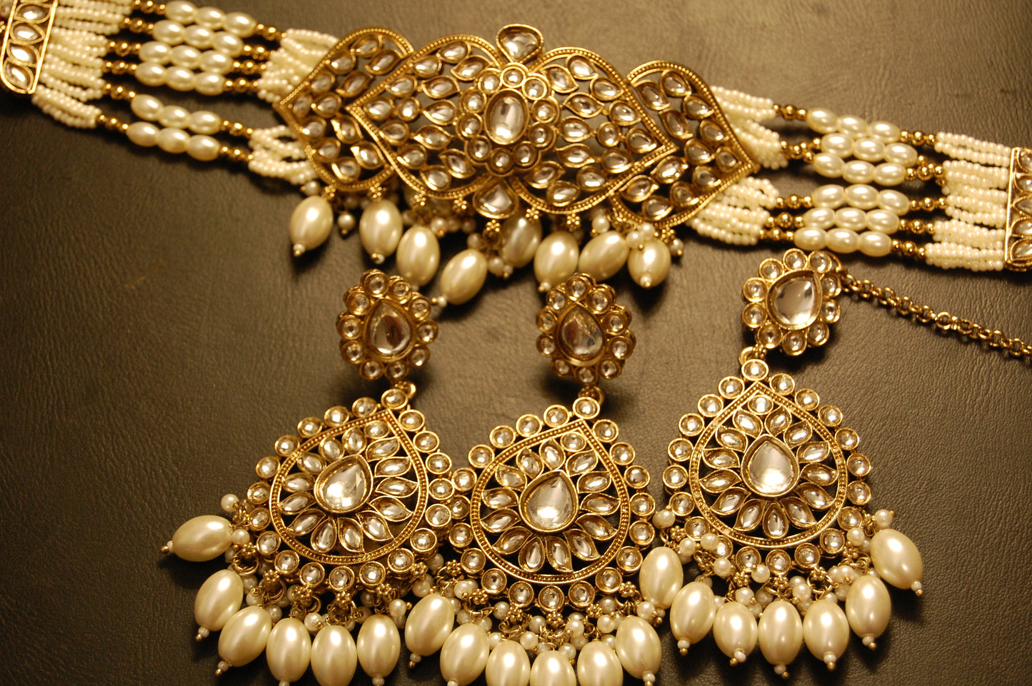 KUNDAN CHOKER SET