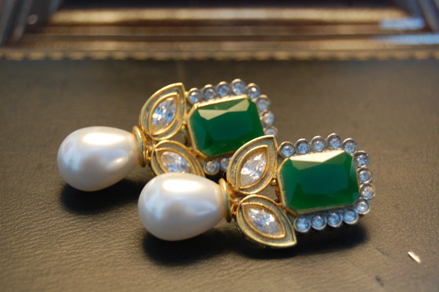 GREEN & ZIRCON WITH PEARLS EARRINGS