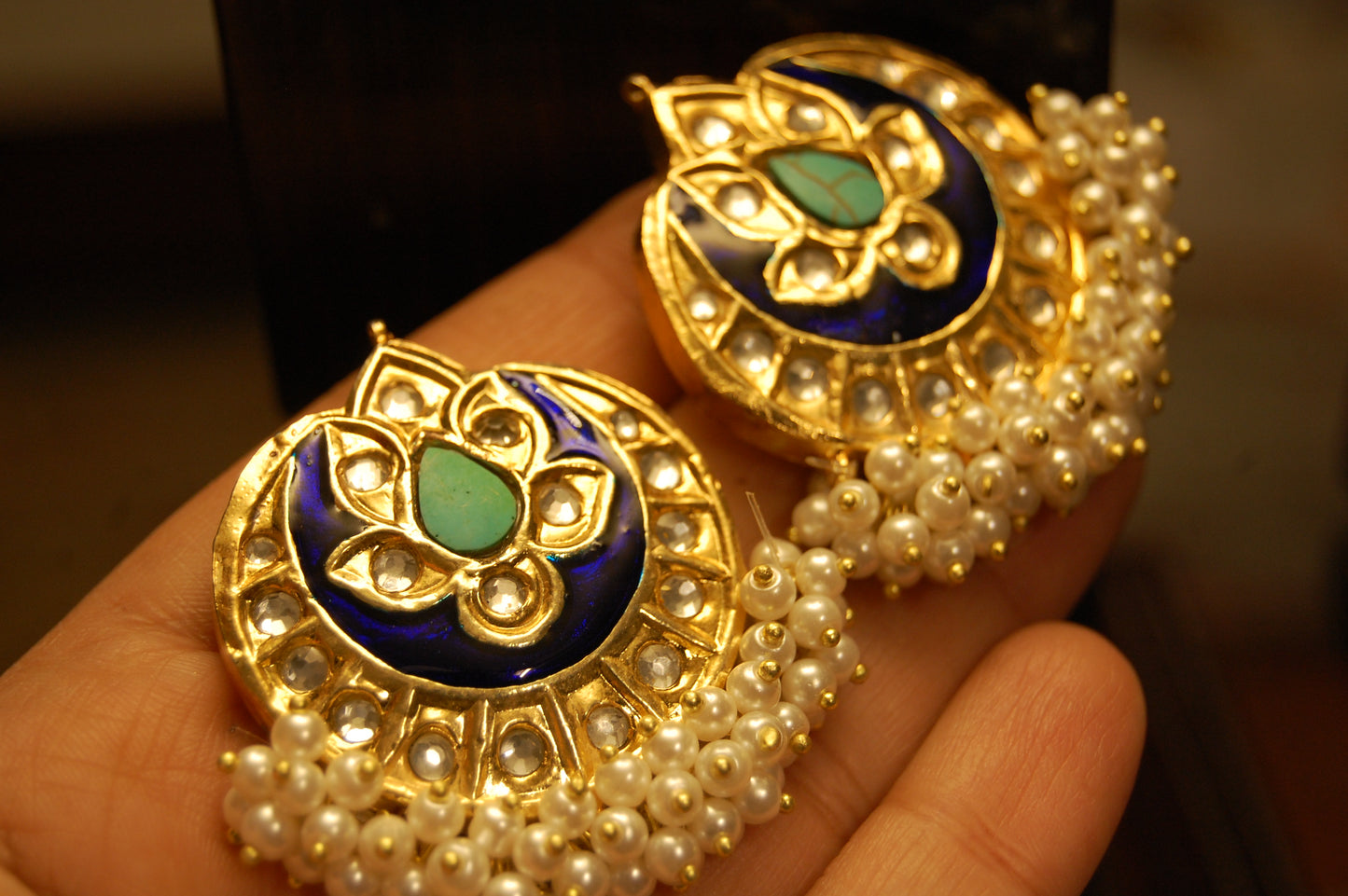 BLUE MEENA WITH FEROZY STONE & PEARLS EARRINGS