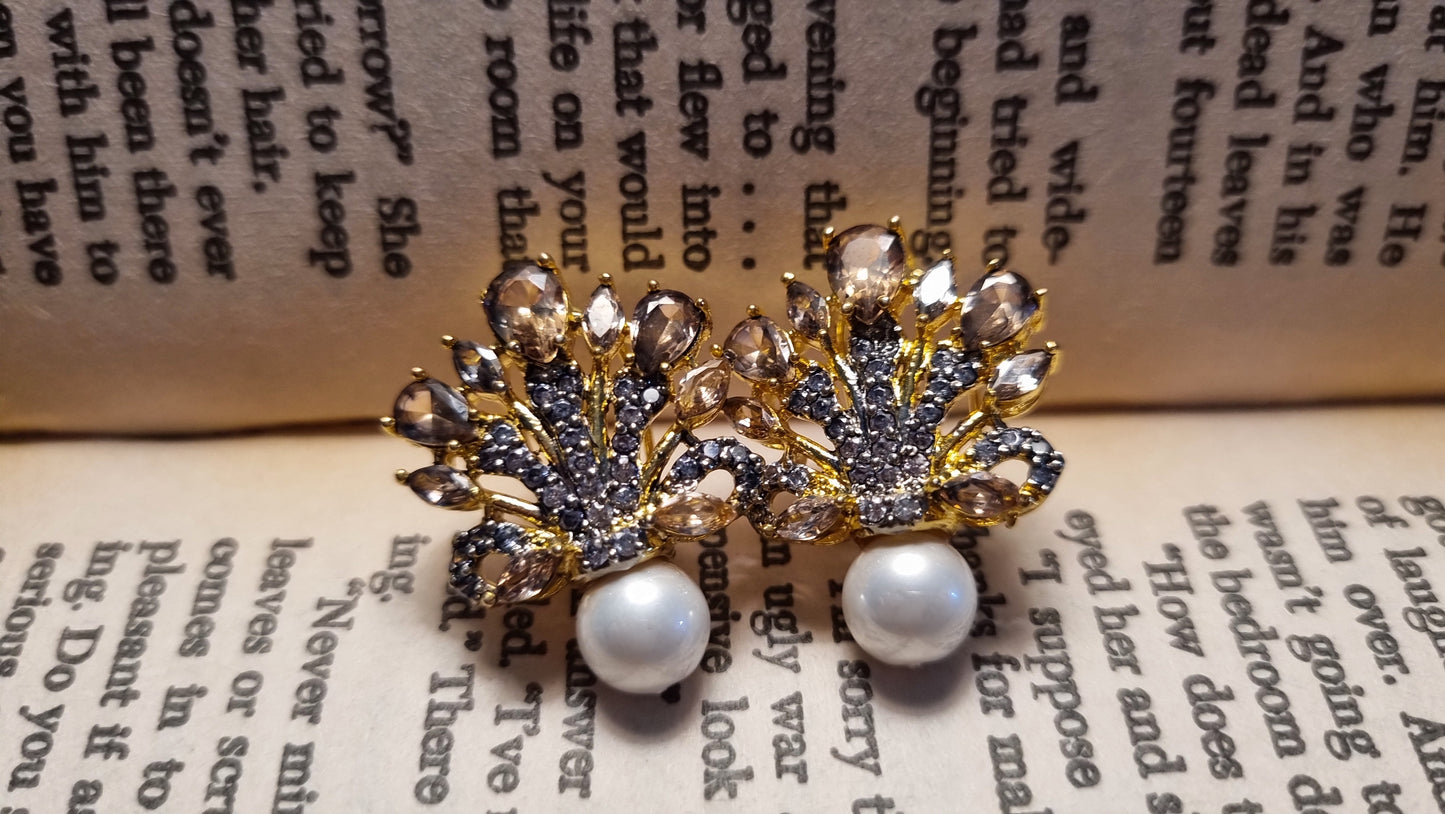 CHAMPAGNE EARRINGS WITH PEARLS