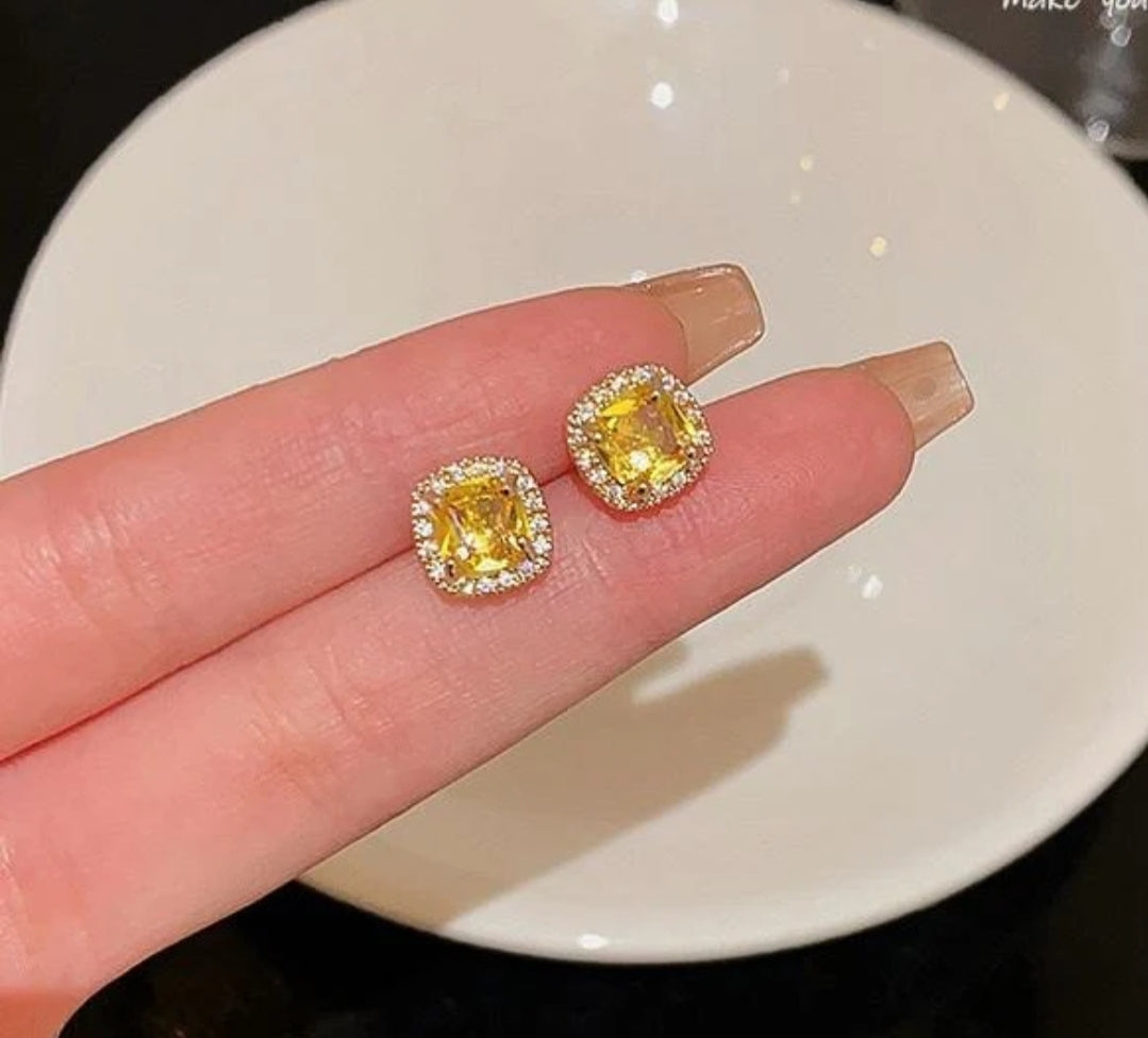 YELLOW SMALL EARRINGS
