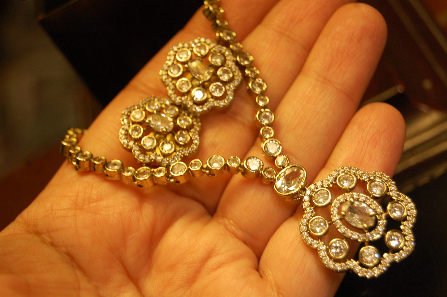 DELICATE ZIRCON NECKLACE SET