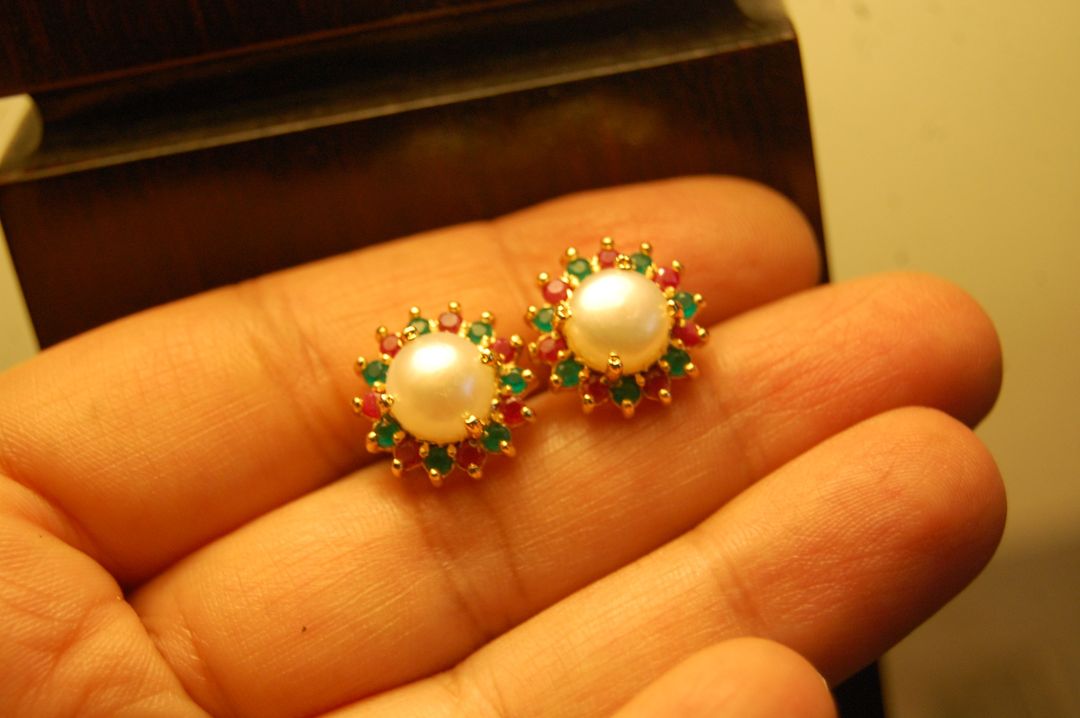 EVERYDAY STUDS IN NAURATAN & PEARLS