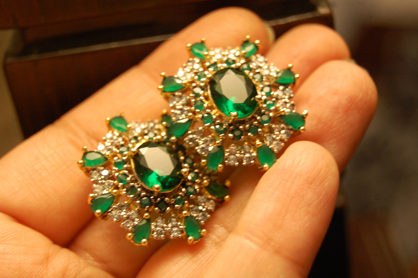 GREEN ZIRCON EARRINGS