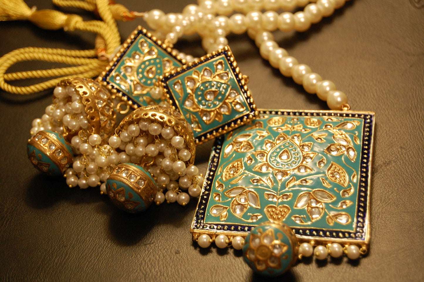 KUNDAN & FEROZY MEENA MALA SET