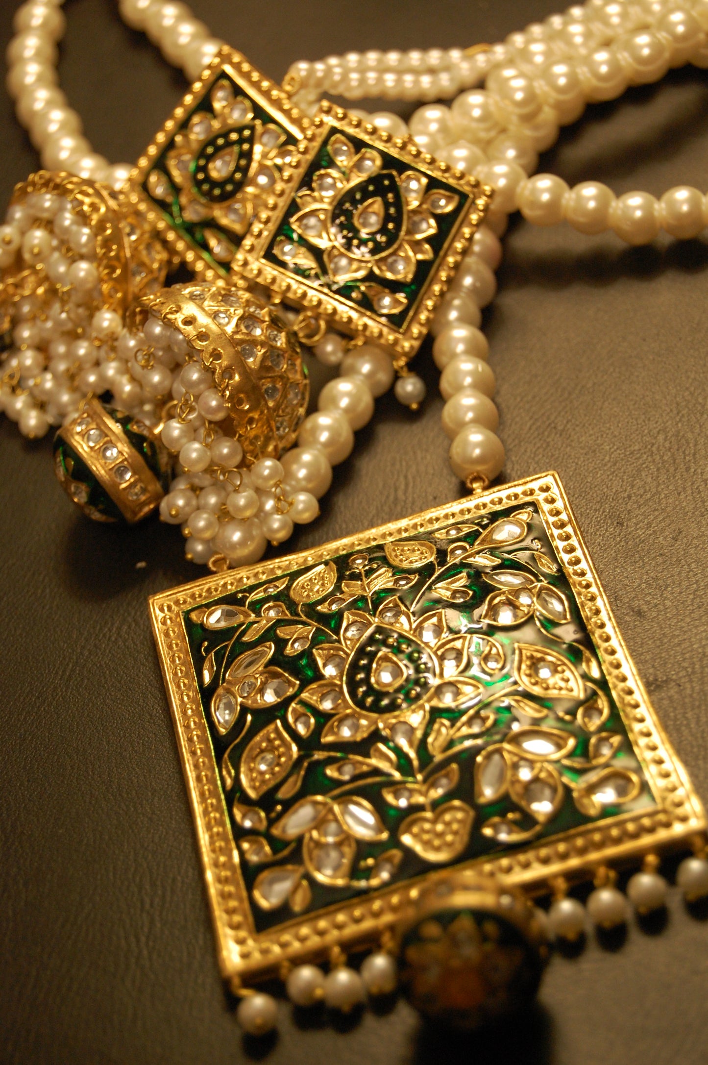 KUNDAN & GREEN MEENA MALA SET