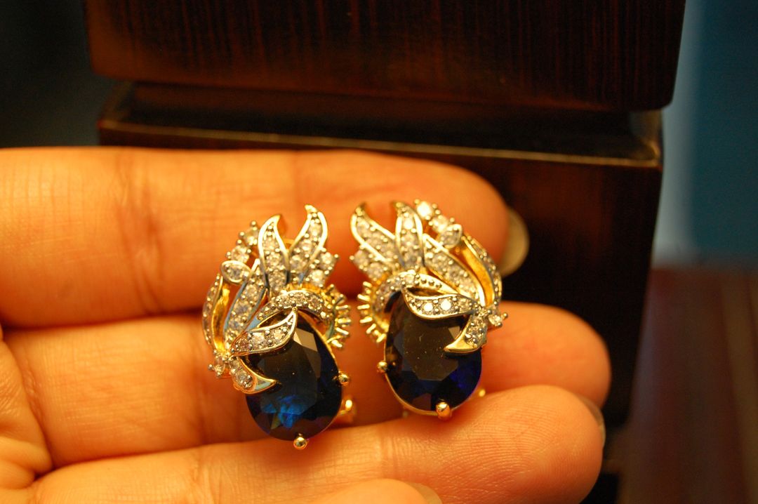 ZIRCON & BLUE STONE EARRINGS