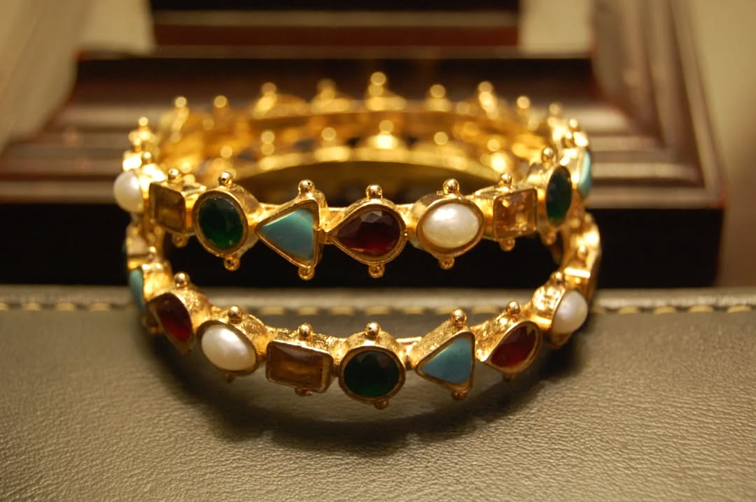 MULTI STONE BANGLES