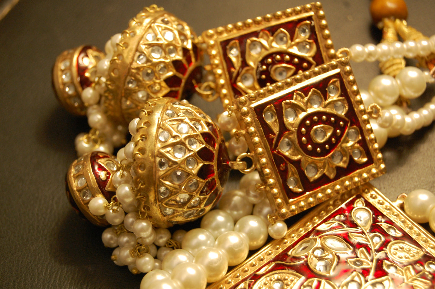 KUNDAN & RED JHUMKAS