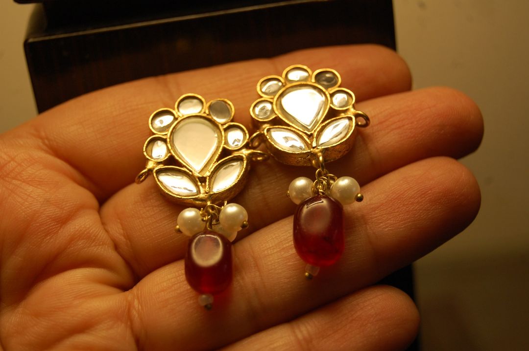 RED KUNDAN EARRINGS