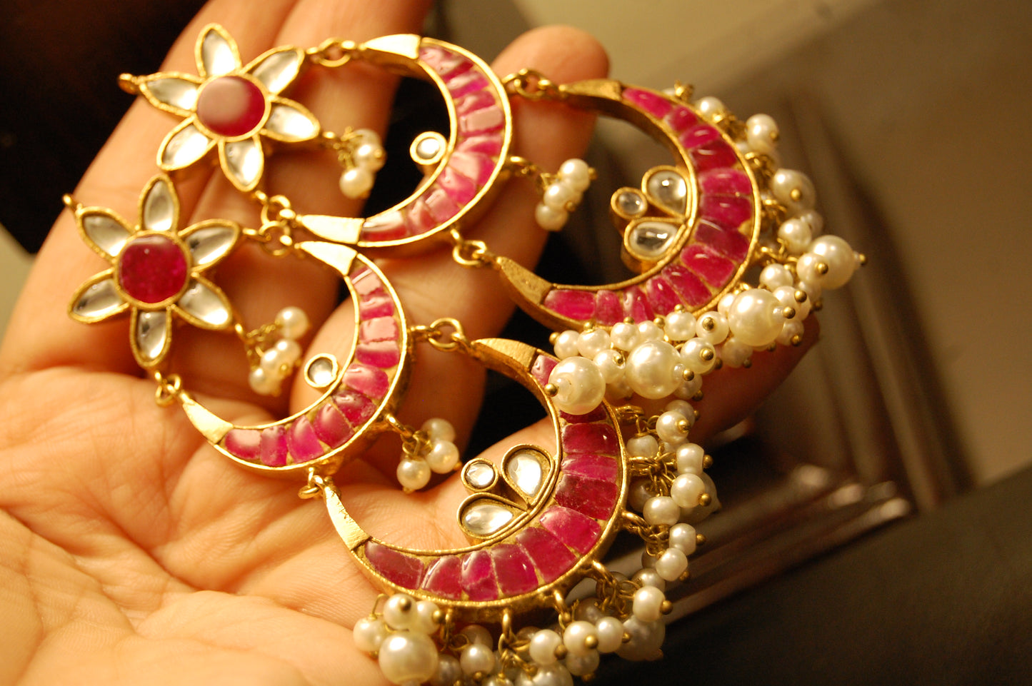 ELEGANT KUNDAN EARRINGS WITH RED STONES