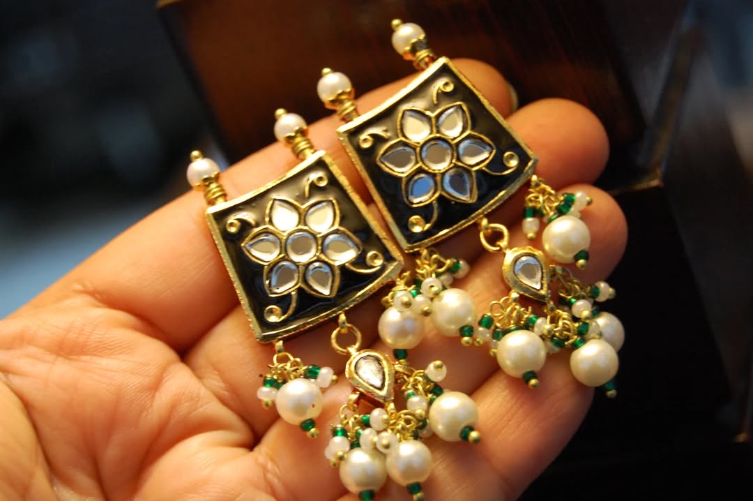 BLACK MEENA & KUNDAN EARRINGS