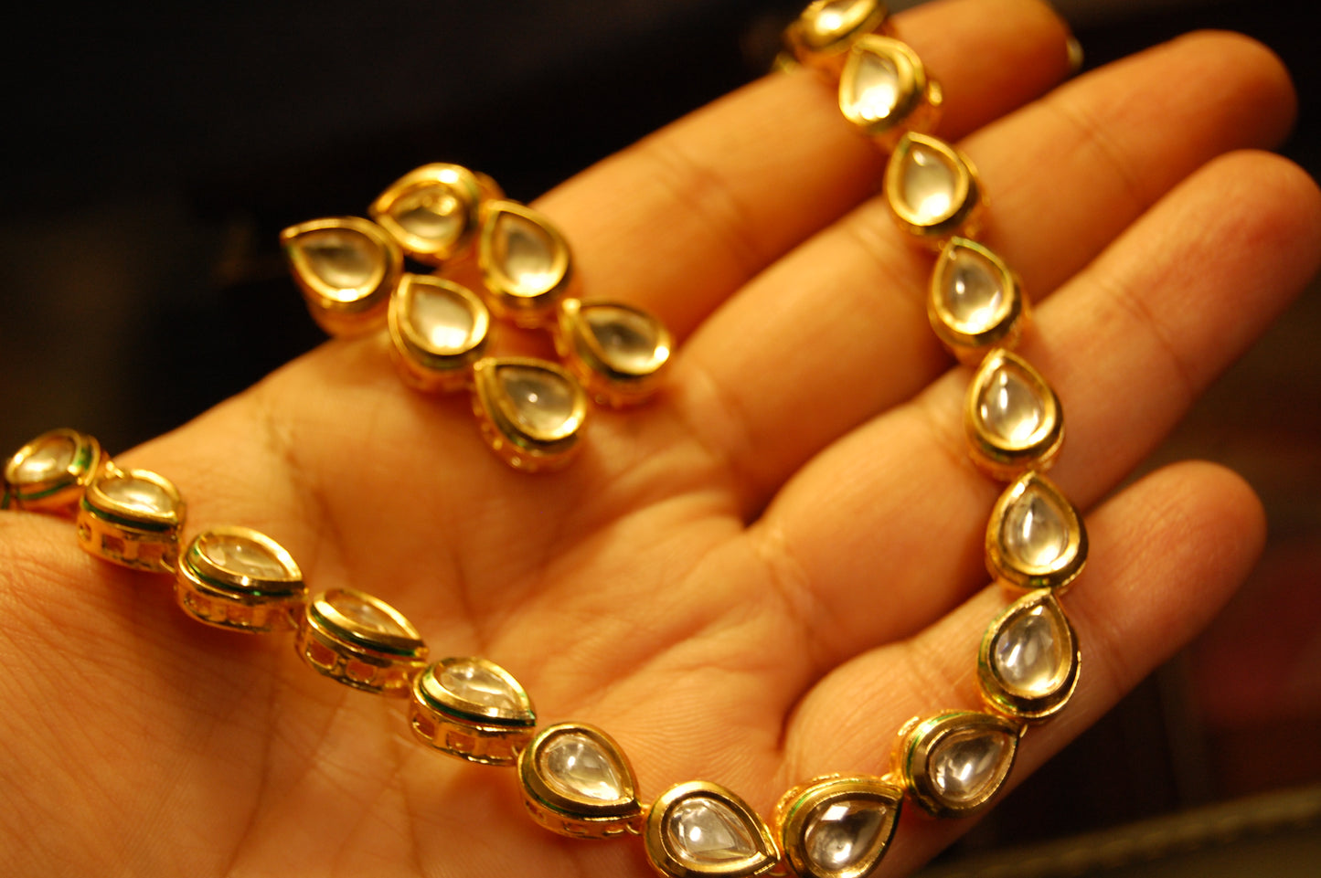 ELEGANT KUNDAN SET