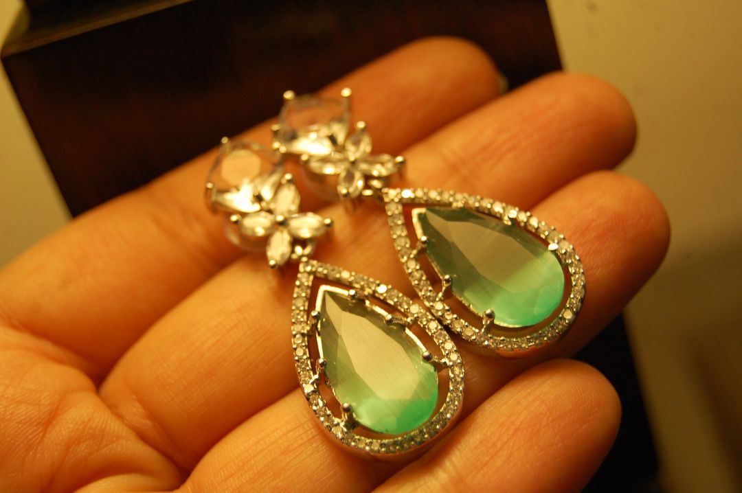 INDIAN AMERICAN ZIRCON EARRINGS IN JADE GREEN