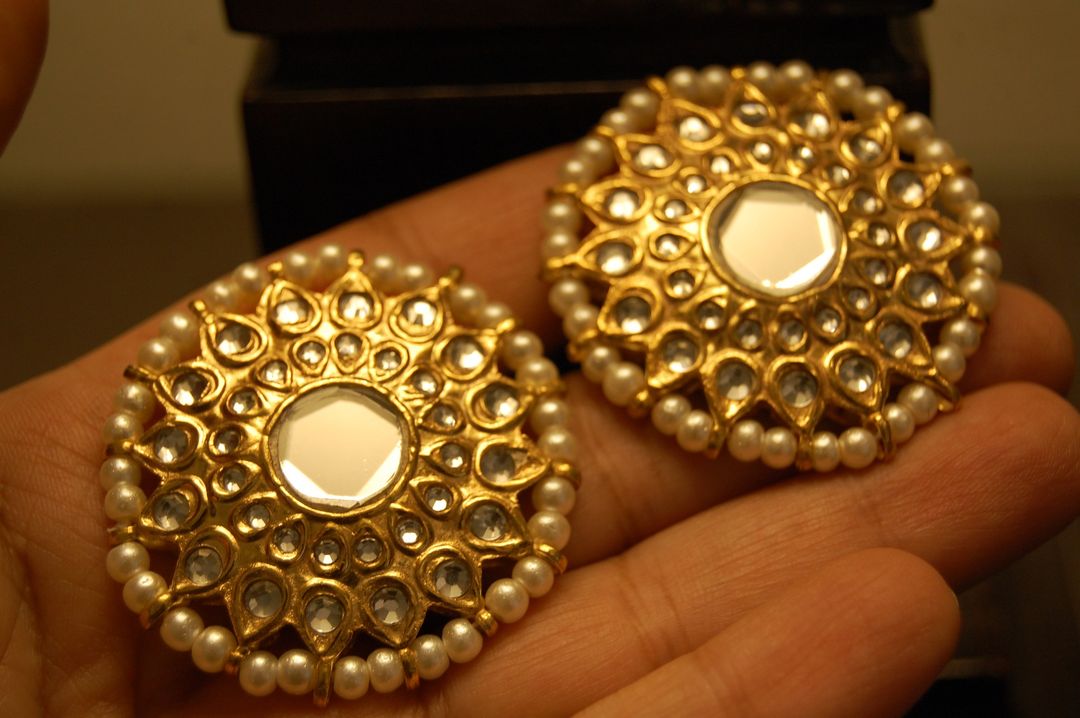 KUNDAN EARRINGS WITH PEARLS