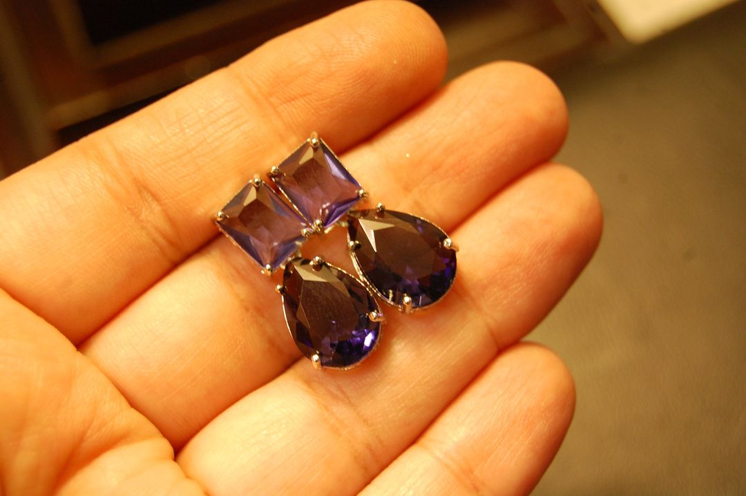PURPLE DROP EARRINGS