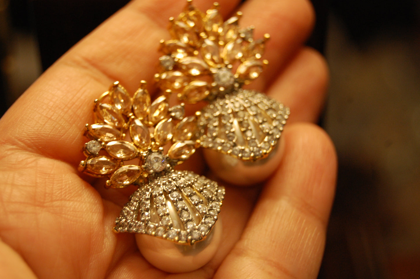 CHAMPAGNE, ZIRCON & PEARL EARRINGS