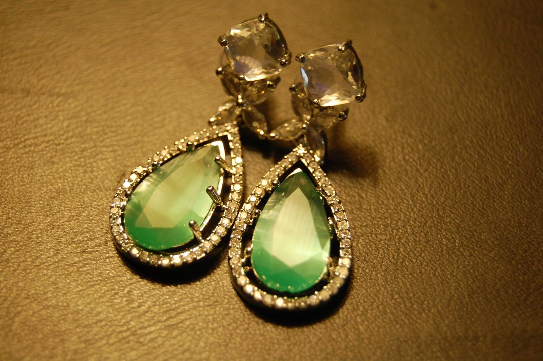 INDIAN AMERICAN ZIRCON EARRINGS IN JADE GREEN