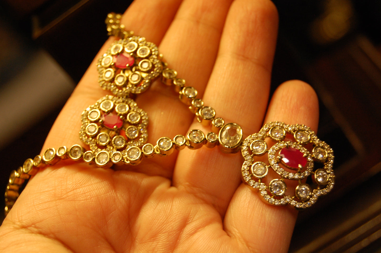 DELICATE RED & ZIRCON NECKLACE SET