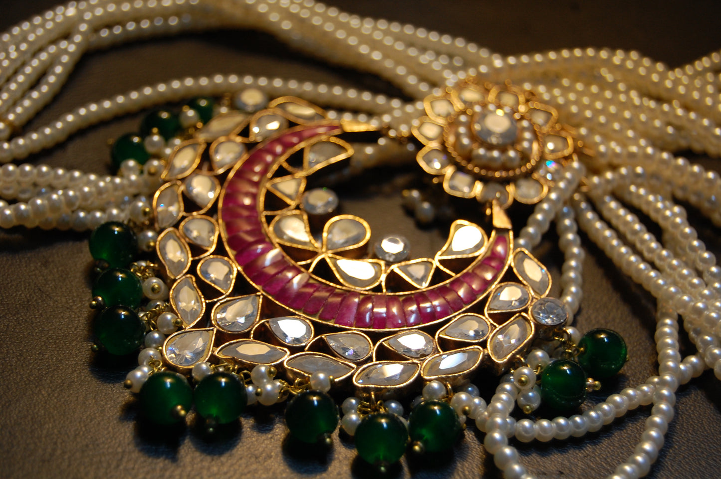 ELEGANT KUNDAN MALA IN RED & GREEN IN PEARLS STRING