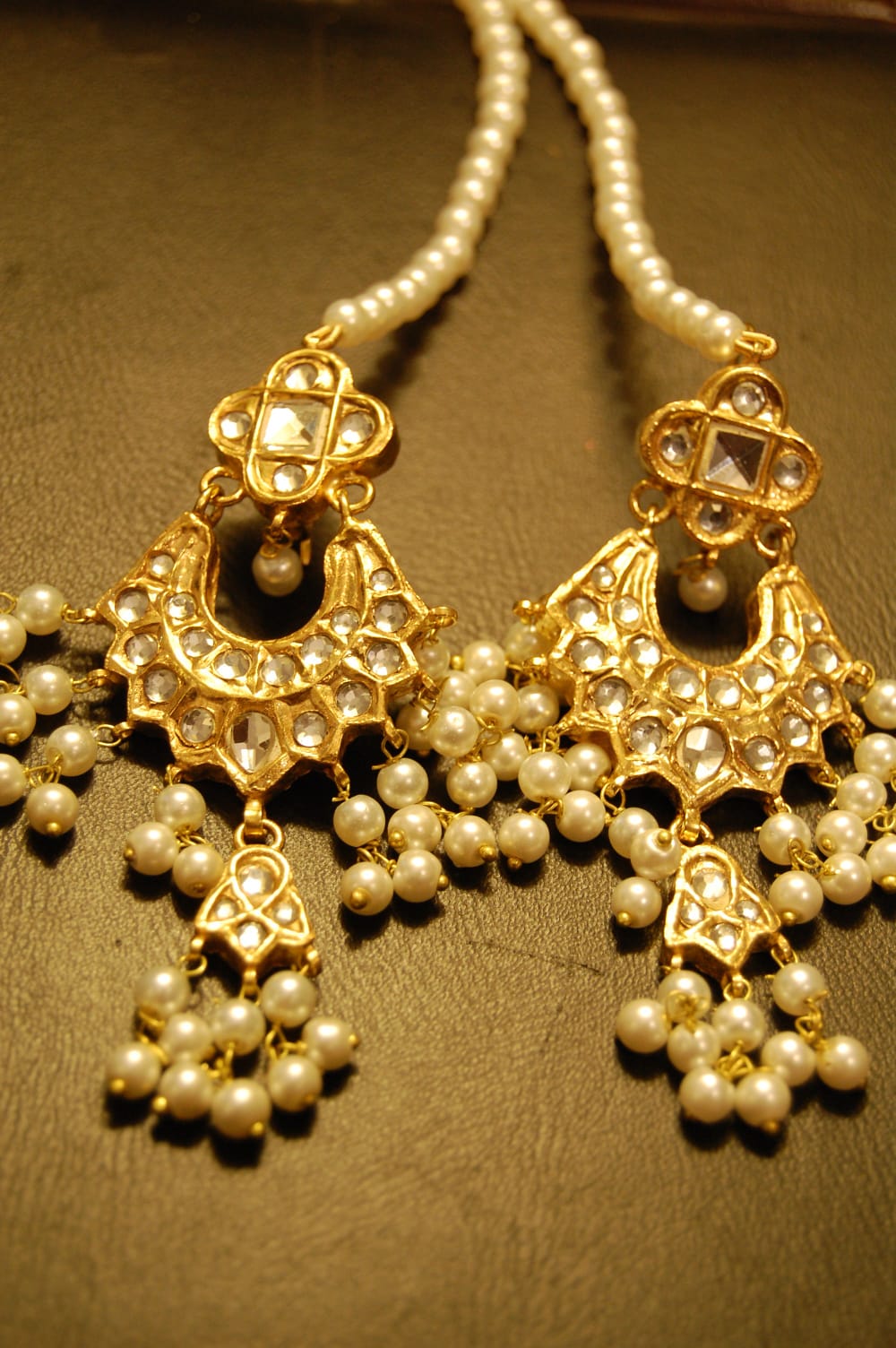 KUNDAN EARRINGS WITH PEARLS