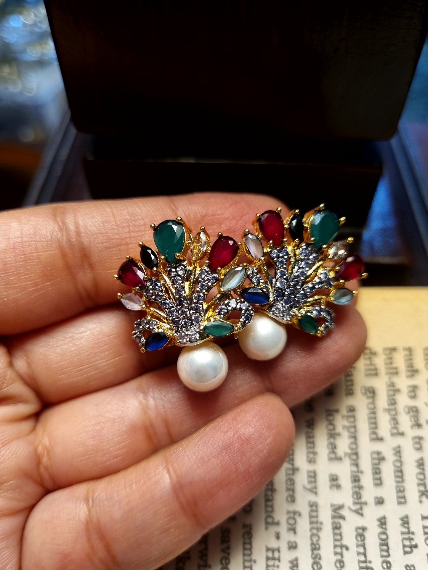 MULTI EARRINGS WITH PEARLS
