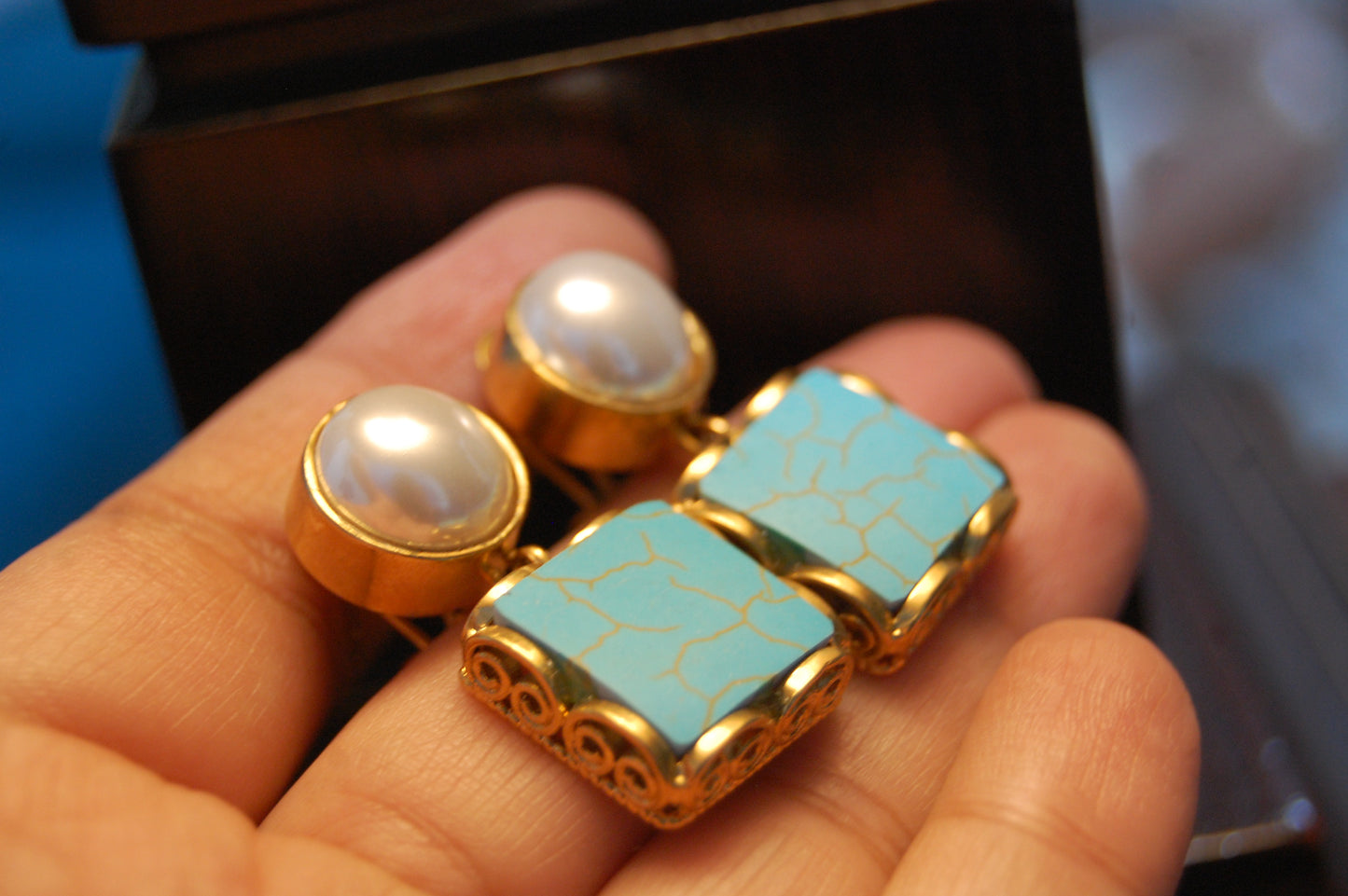 FEROZA PEARL EARRINGS