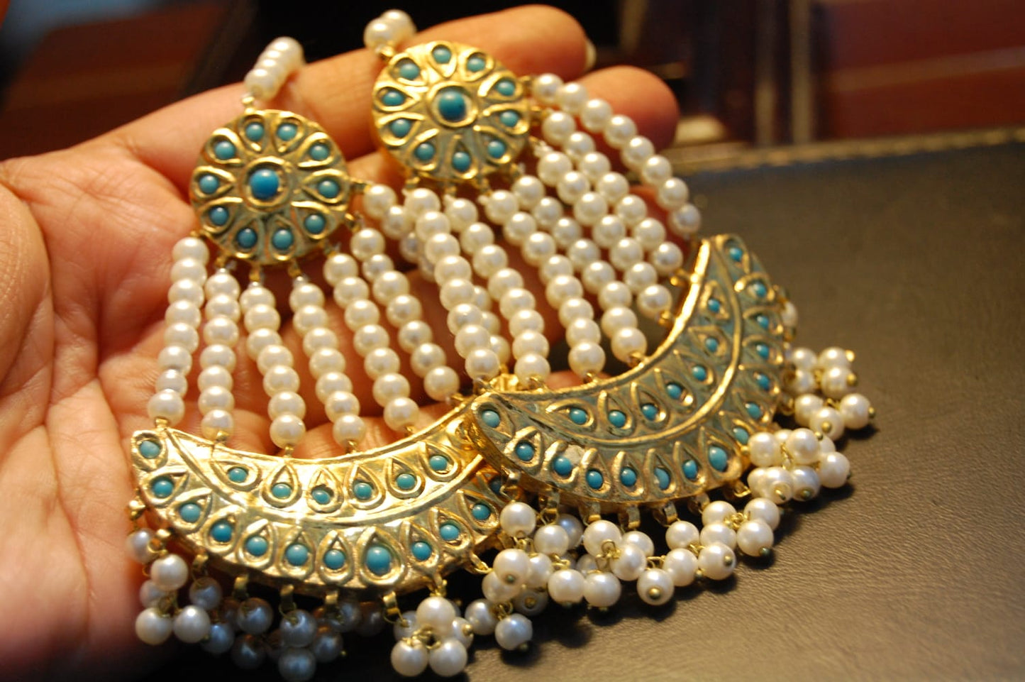 JHOOMAR STYLE EARRINGS IN PEARLS & FEROZA