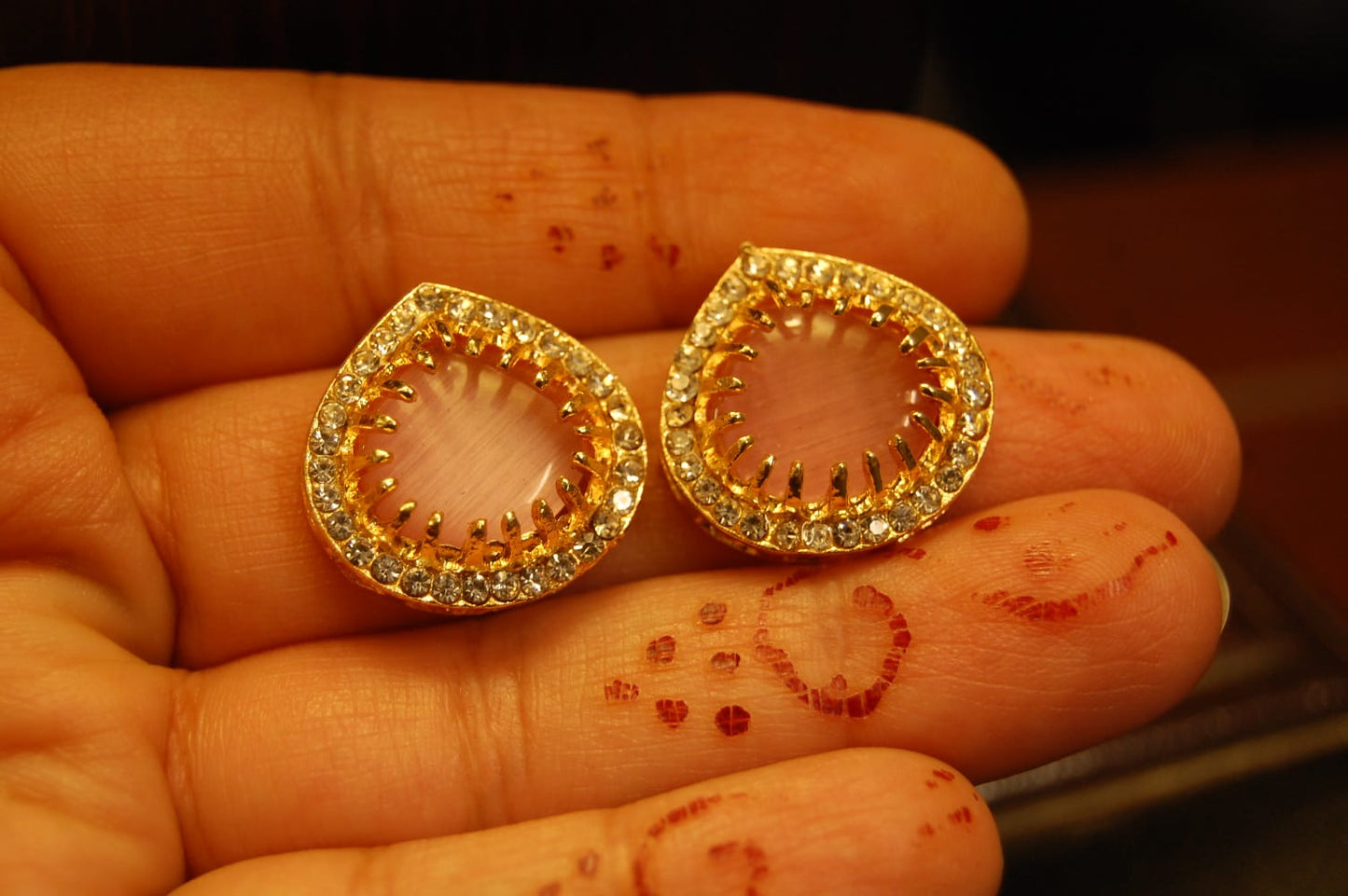 SMALL PINK EARRINGS WITH ZIRCONS