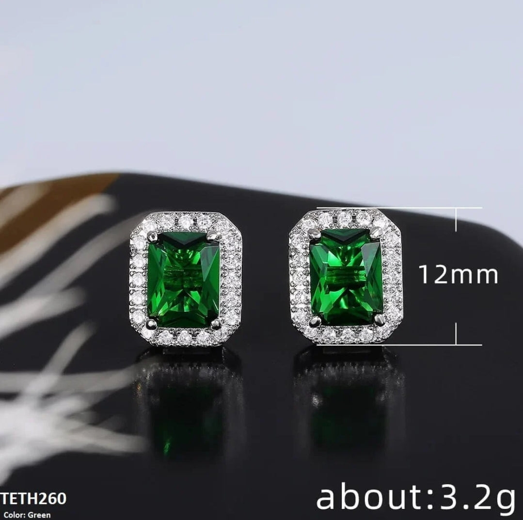 GREEN SMALL EARRINGS
