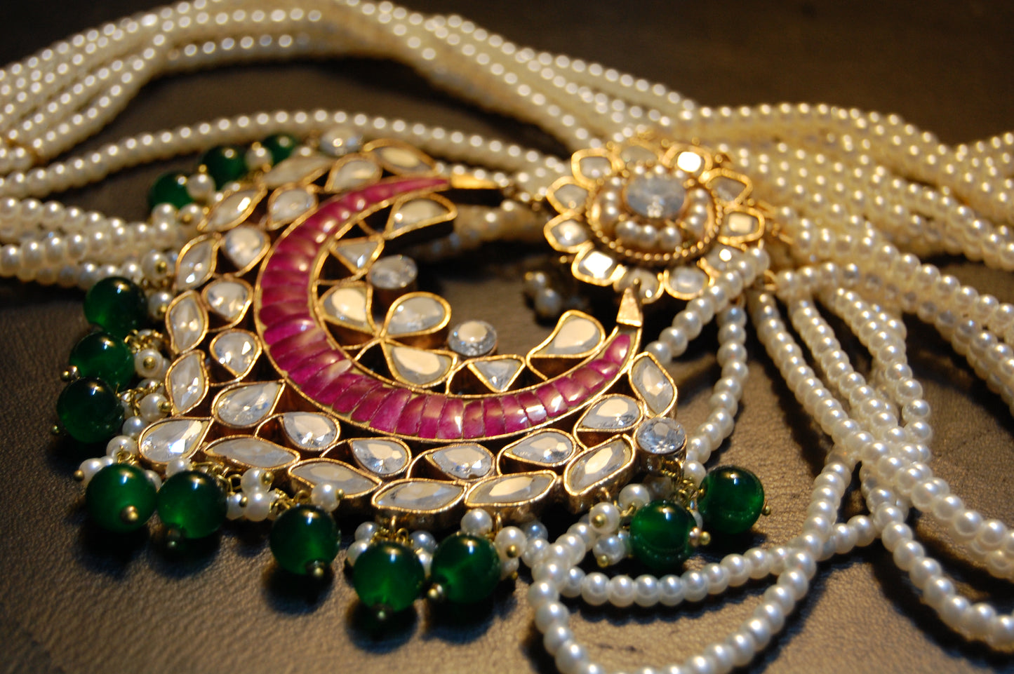 ELEGANT KUNDAN MALA IN RED & GREEN IN PEARLS STRING