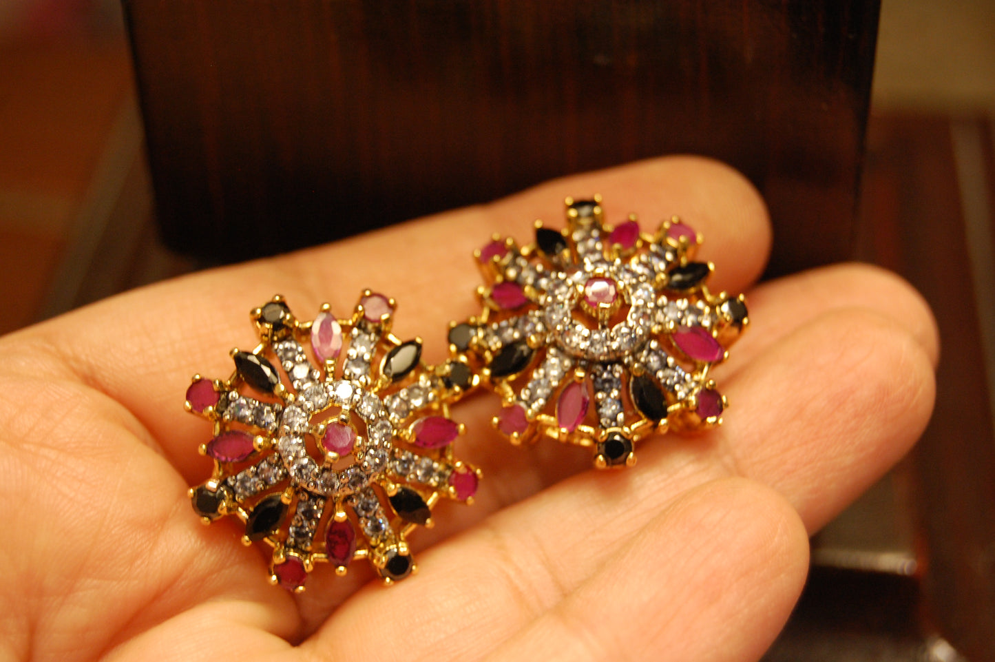RED & BLACK EARRINGS